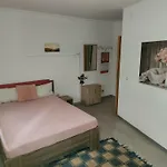 Halle, -preise, Große 79 Qm Sd Fewo, Eg, Wahlweise Mit 1- 3 Dz, Inklusiv Tv Lounge, Küche, Bad Wc Einfach Und Gut, Langzeitmieter Vb Preise Halle (Saale)