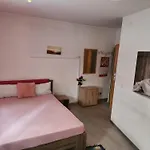 Halle, -preise, Grosse 79 Qm Sd Fewo, Eg, Wahlweise Mit 1- 3 Dz, Inklusiv Tv Lounge, Kueche, Bad Wc Einfach Und Gut, Langzeitmieter Vb Preise * Halle (Saale)